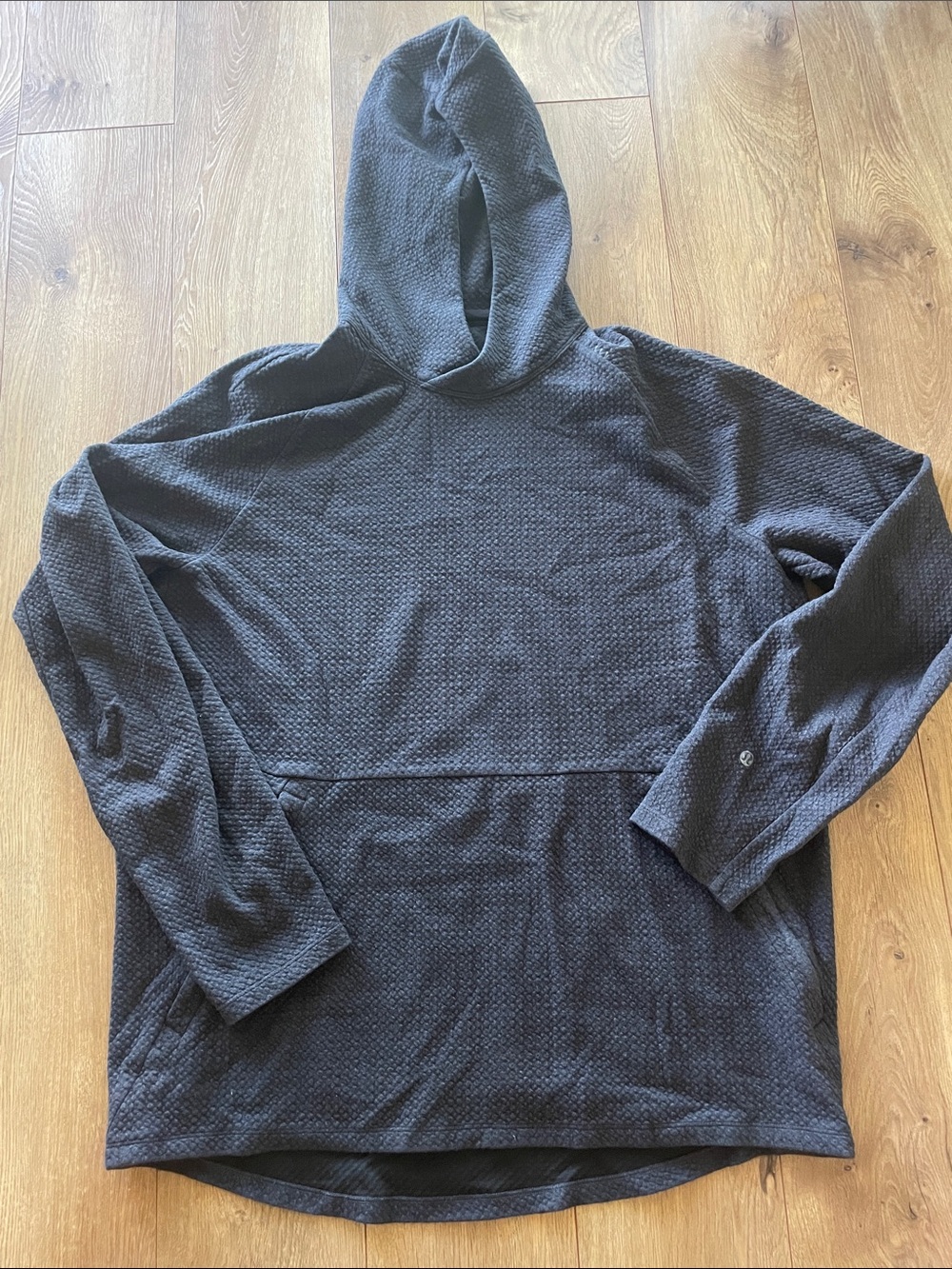 lululemon athletica Men's Black Textured Hooded Pullover